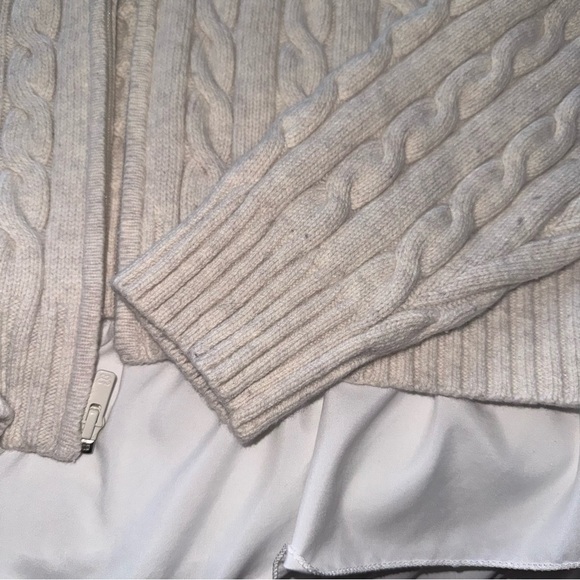 Aritzia Octavia Zip Hoodie - Picture 8 of 11